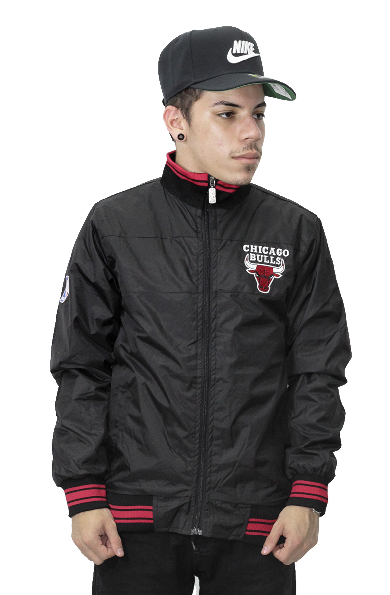 Jaqueta NBA Chicago Bulls Varsity Polyponge Preta
