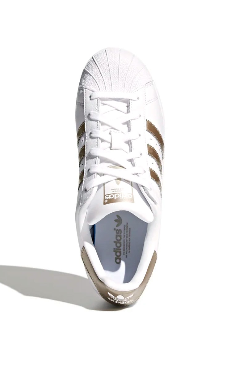 Tênis Adidas Superstar Feminino Branco/Dourado