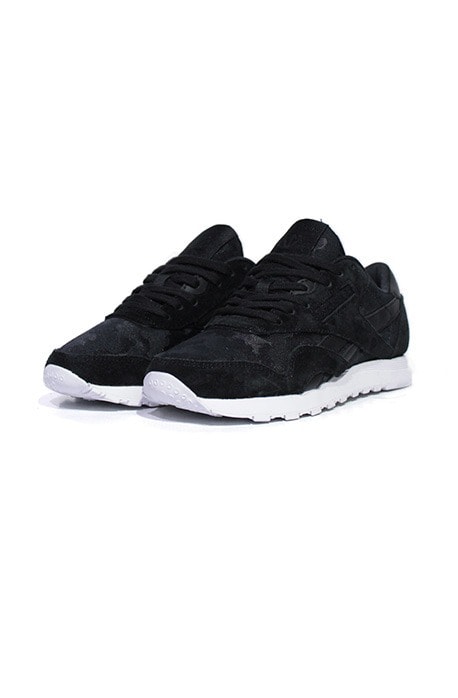 TÊNIS REEBOK CLASSIC NYLON Feminino Preto