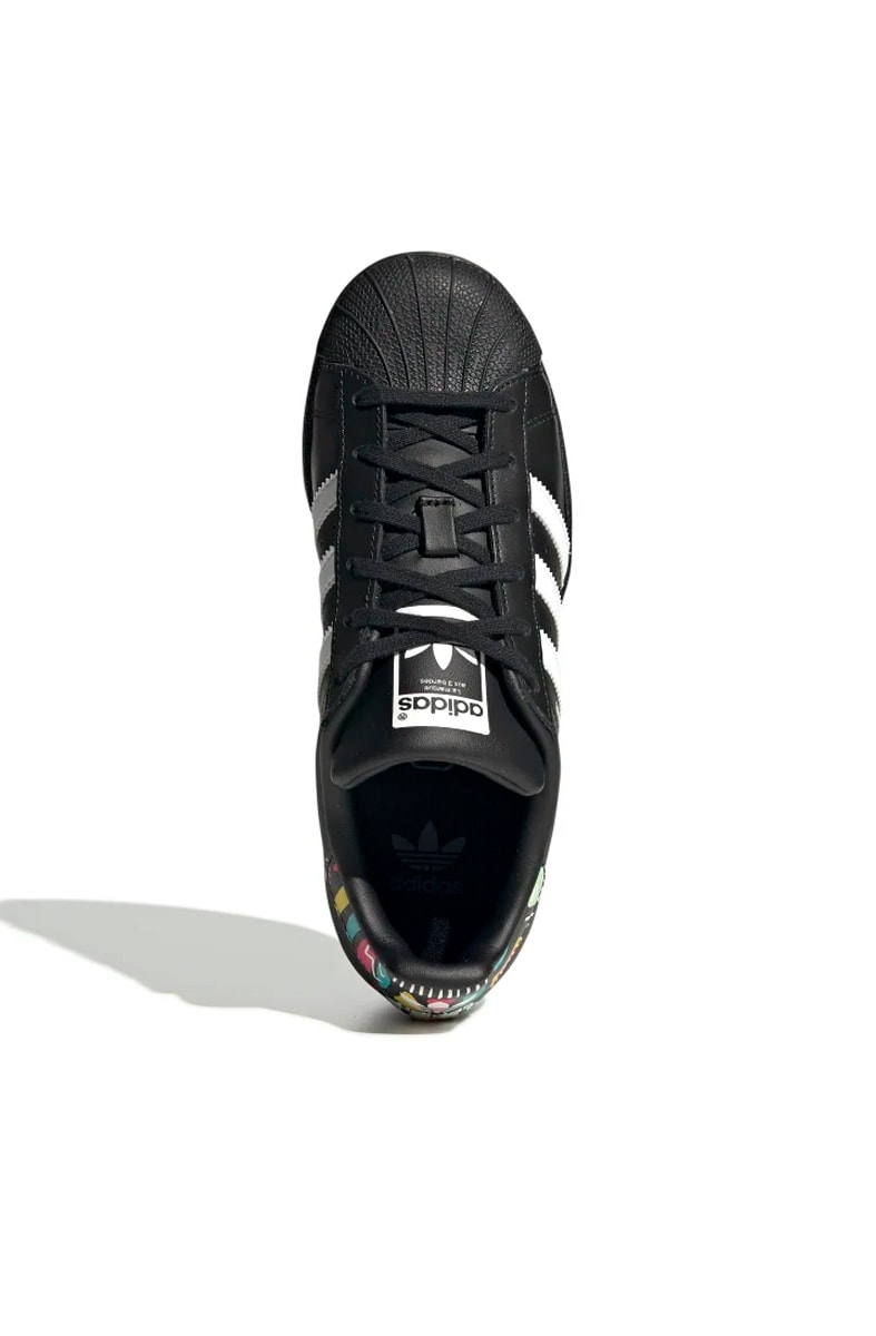 Tênis Adidas Superstar Preto/Branco/Tribal