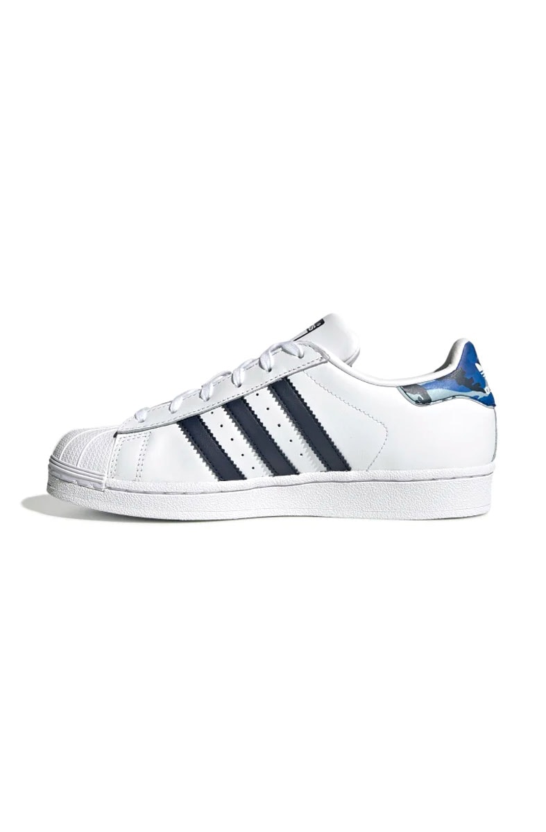 Tênis Adidas Superstar Branco/Azul/Tribal