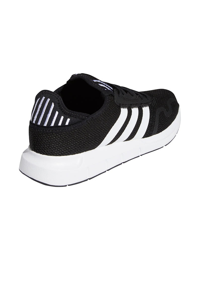 Tênis Adidas Swift Run X Preto/Branco