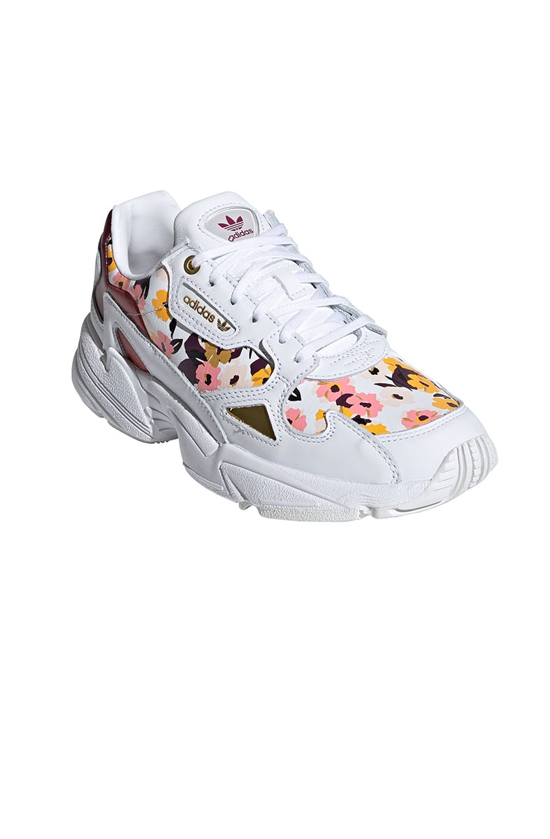 Tênis Adidas Falcon Her Studio London Branco