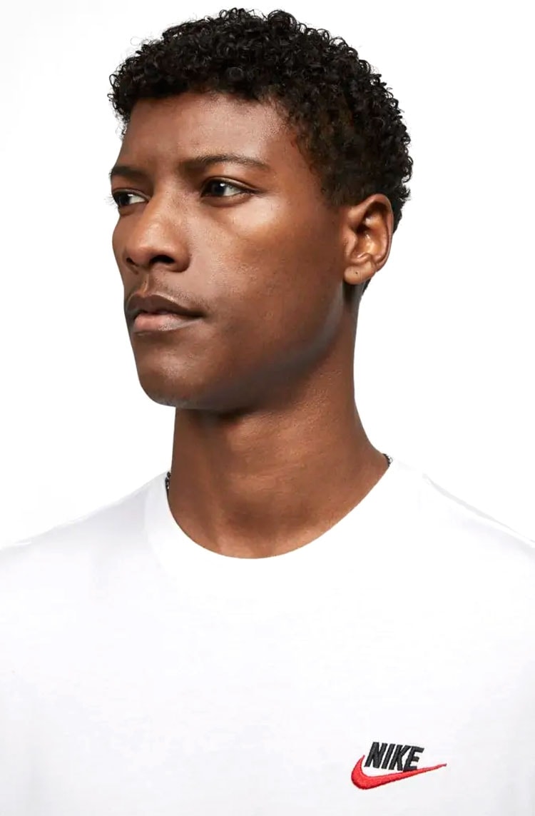 Camiseta Nike Sportswear Club Branco/Vermelho