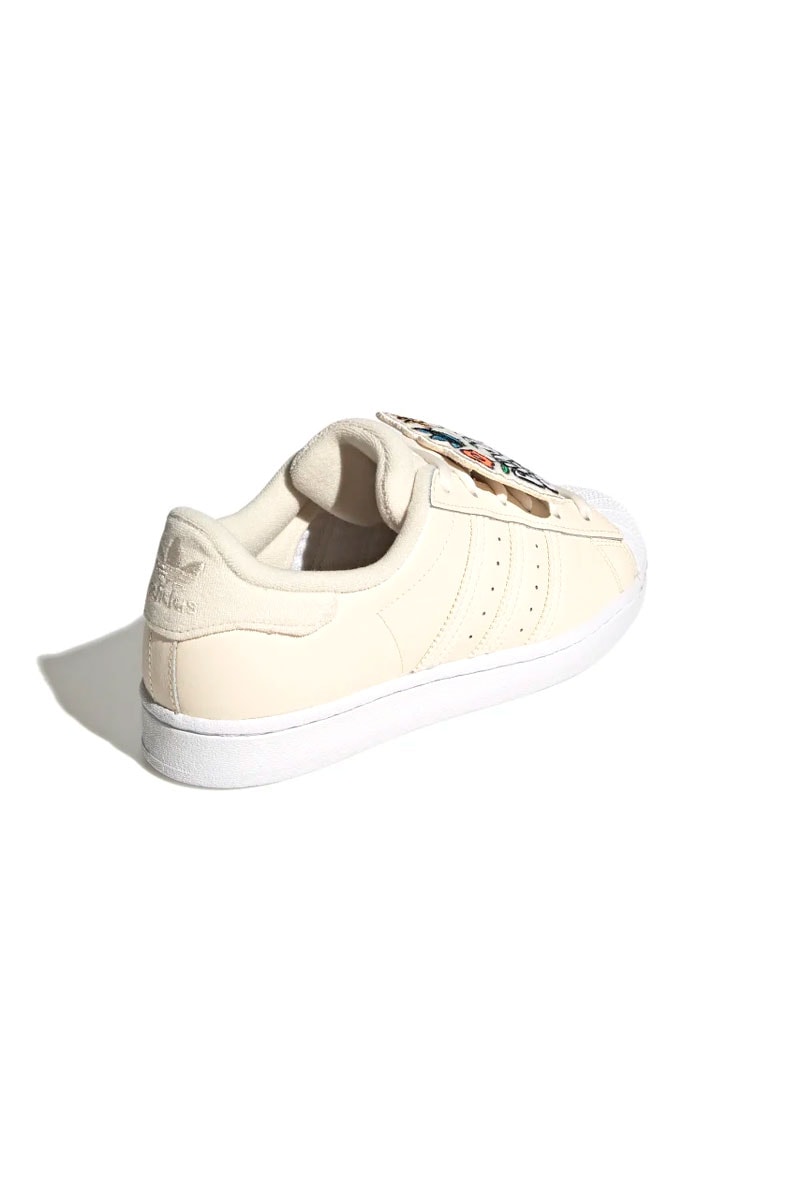 Tênis Adidas Superstar Bege/Branco