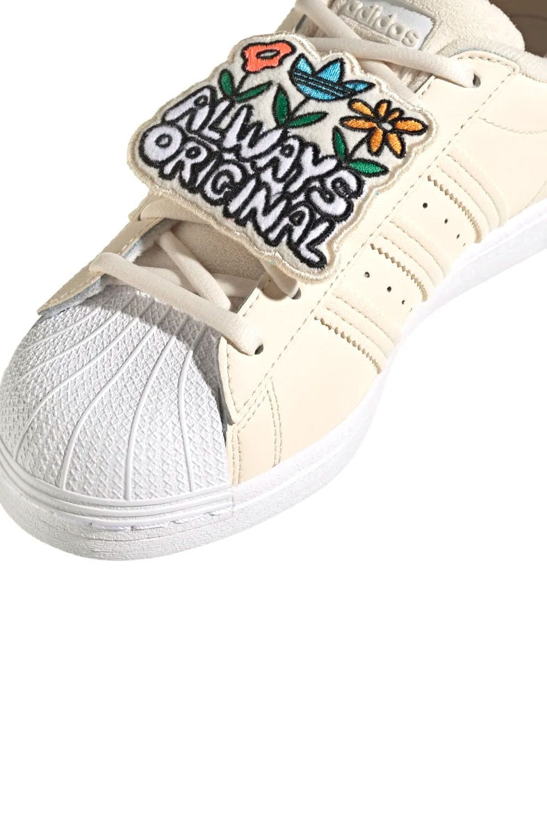 Tênis Adidas Superstar Bege/Branco