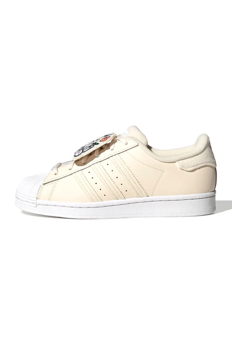 Tênis Adidas Superstar Bege/Branco