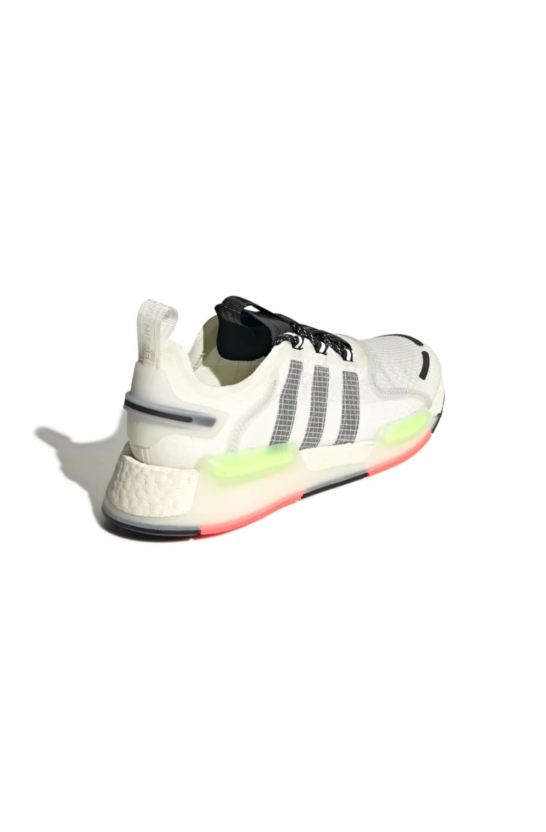Tênis Adidas NMD _V3 Branco/Preto/Verde