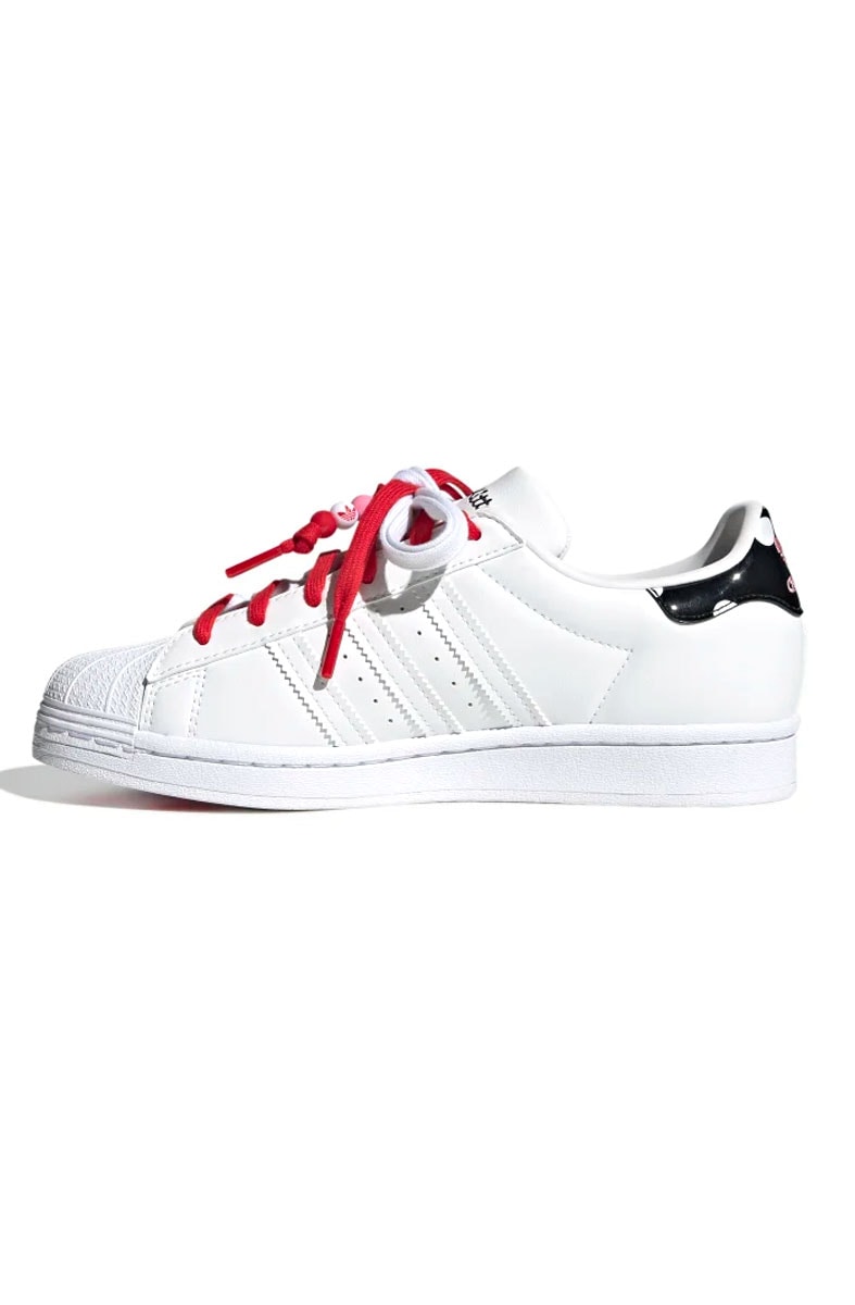 Tênis Adidas Superstar Hello Kitty Branco/Preto/Vermelho