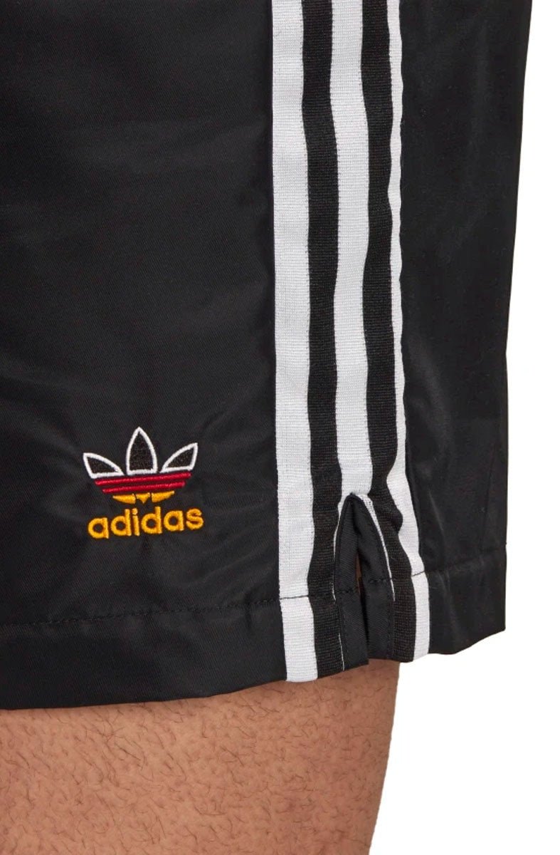 Bermuda Adidas FB Nation Alemanha Preto/Branco - NewSkull