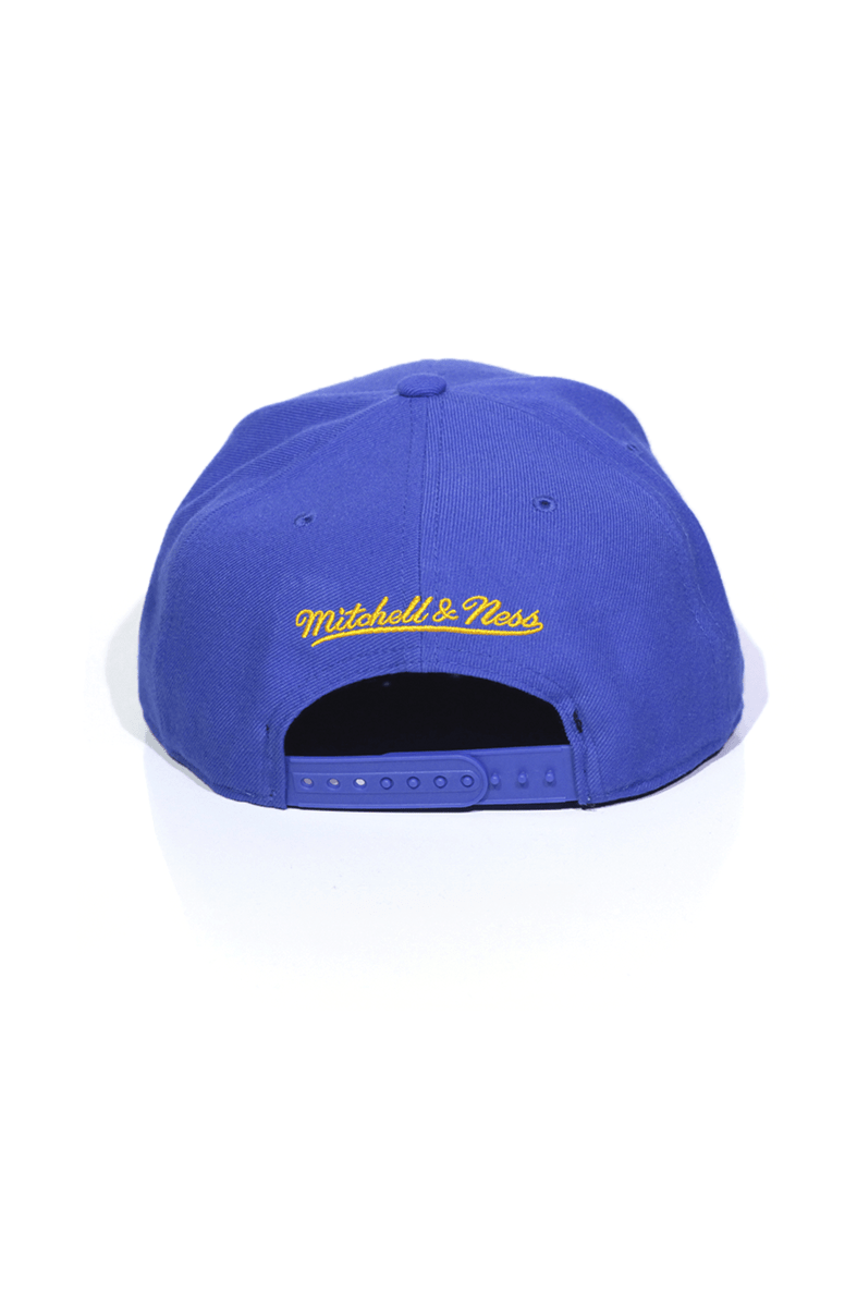 Boné Mitchell and Ness Golden State Warrios Logo Solid Snapback - NewSkull