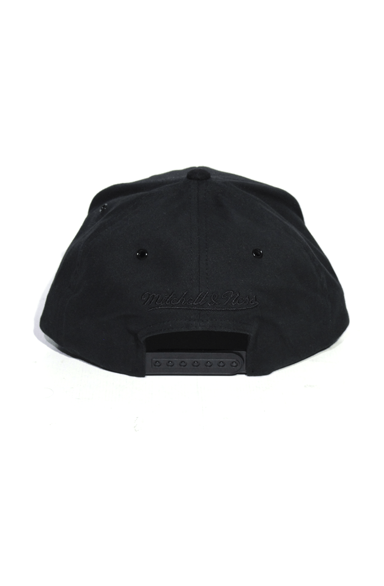Boné Mitchell and Ness Los Angeles Lakers Terrain Snapback Preto - NewSkull