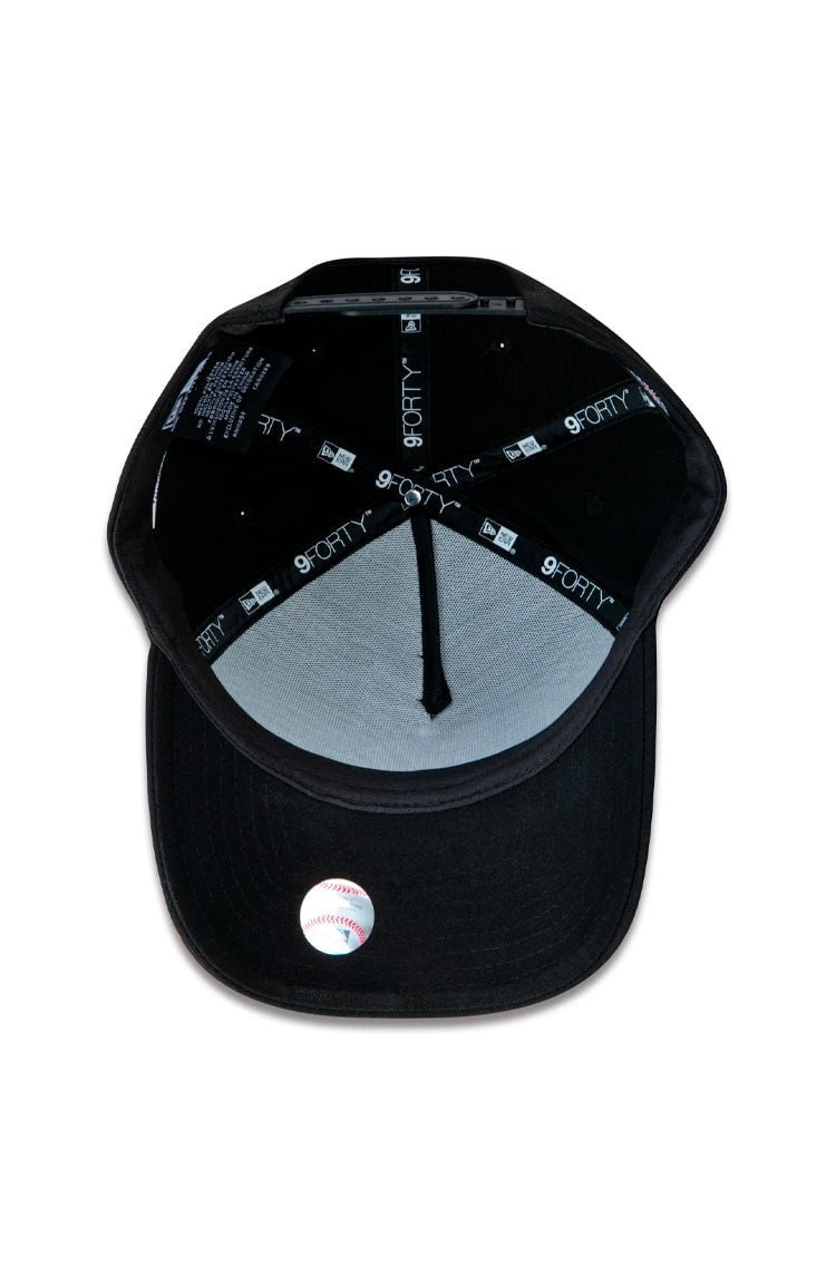 Boné New Era 9forty A - frame Snapback Aba Curva Mlb New York Yankees Preto/Branco - NewSkull