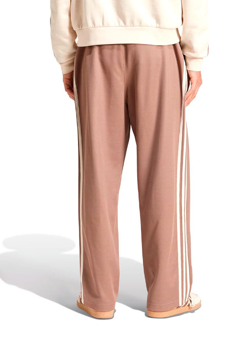 Calça Adidas Baggy Fit Firebird Marrom/Bege - NewSkull