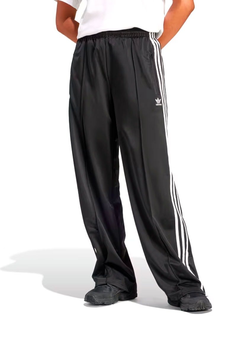 Calça Adidas Firebird Loose Track Preto/Branco - NewSkull