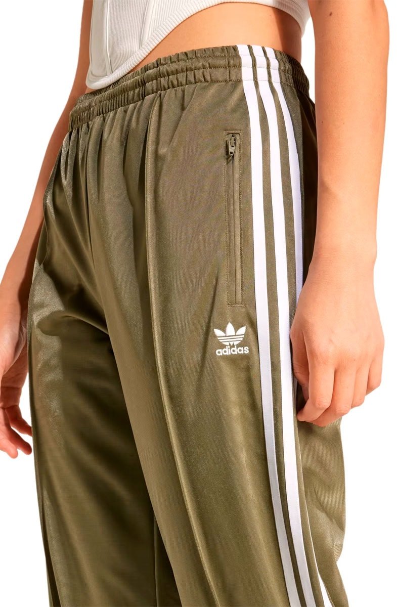 Calça Adidas Firebird Loose Track Verde/Branco - NewSkull