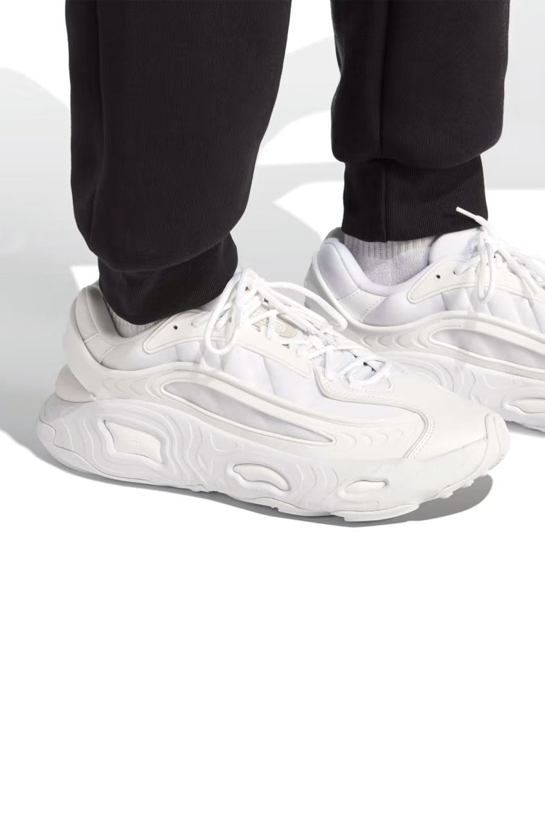 Calça Adidas Trefoil Essentials Preto - NewSkull