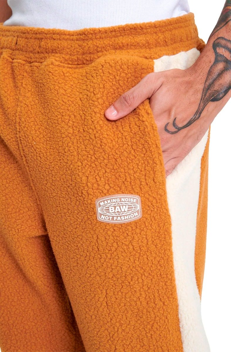 Calça Baw Sherpa Track Jogger Bicolor Bege/Off - White - NewSkull
