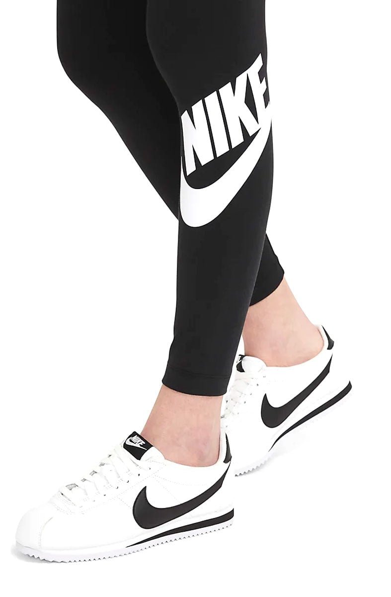 Calça Nike w Nsw Essntl Lggng Futura Hr Preto/Branco - NewSkull