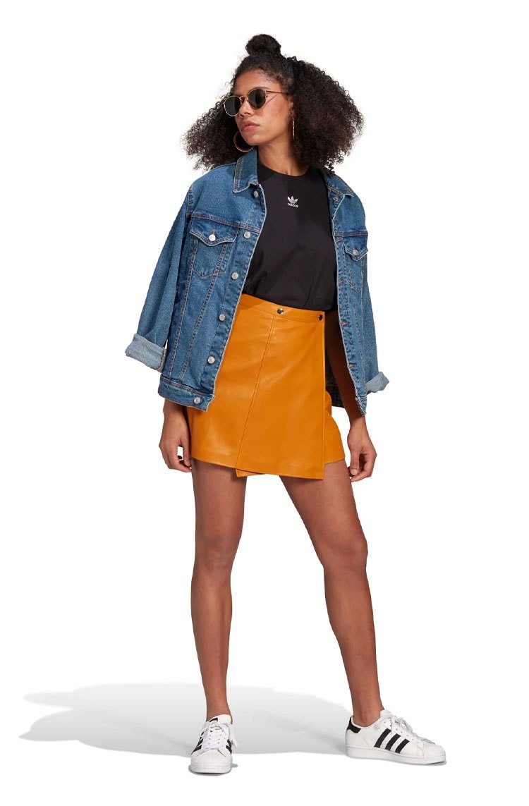 Camiseta Adidas Adicolor Essentials Feminina Preta - NewSkull