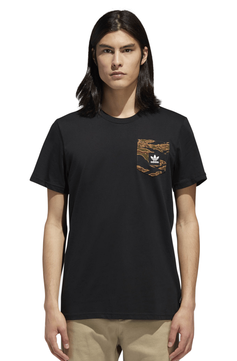 CAMISETA ADIDAS CAMUFLADA POCKET PRETA - NewSkull