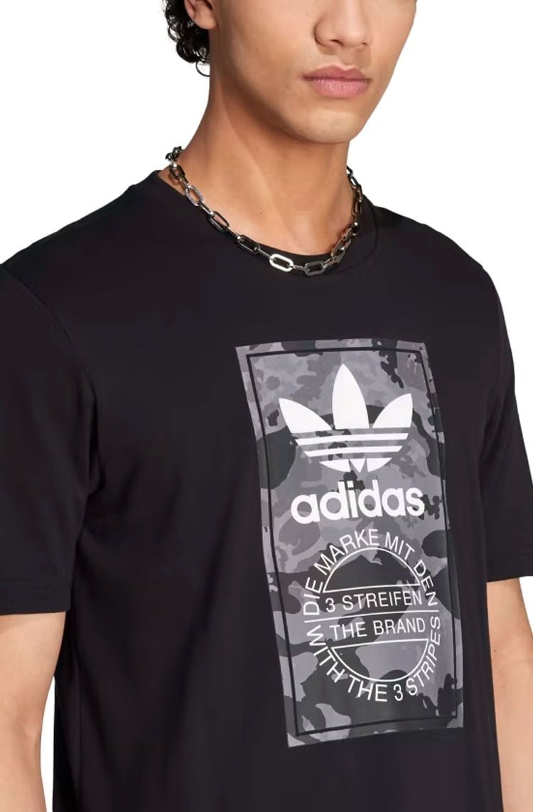Camiseta Adidas Estampada Camo Tongue Label Preto - NewSkull