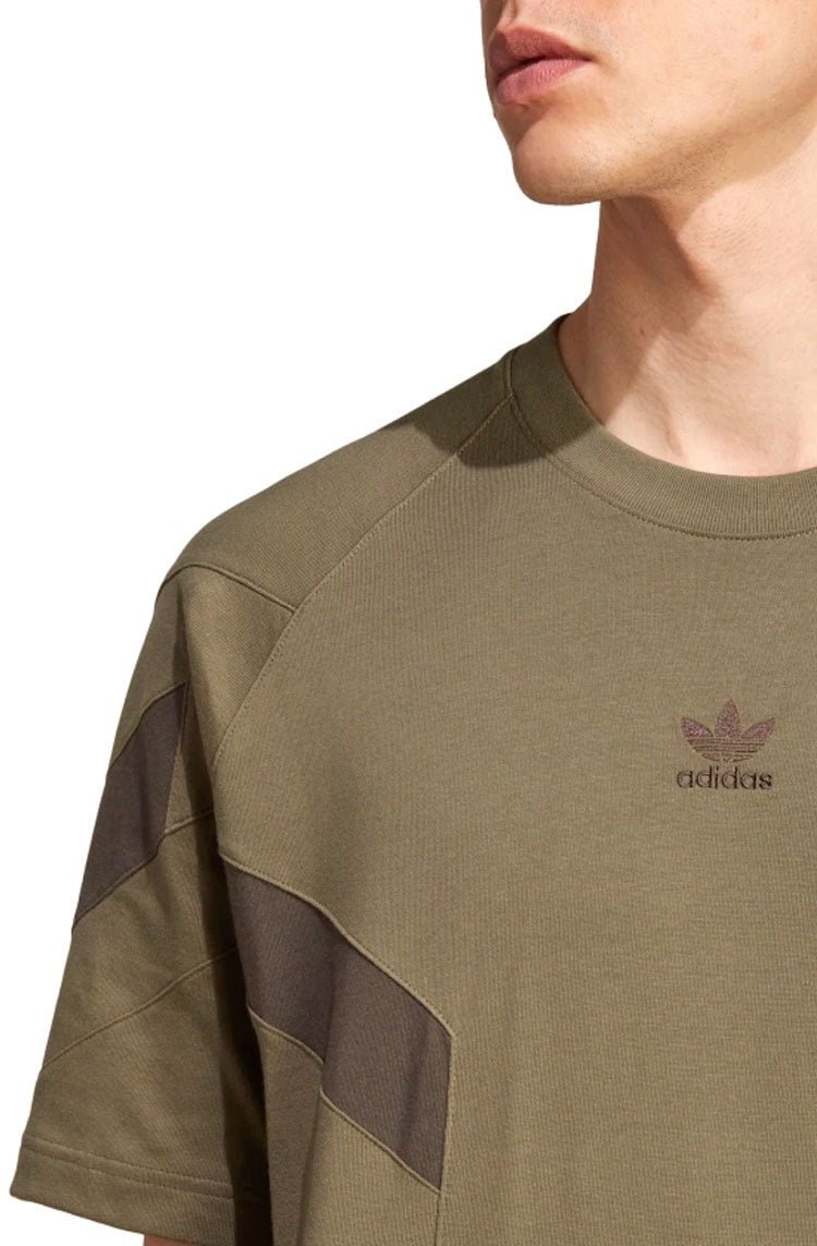 Camiseta Adidas Rekive Verde Escuro/Marrom - NewSkull