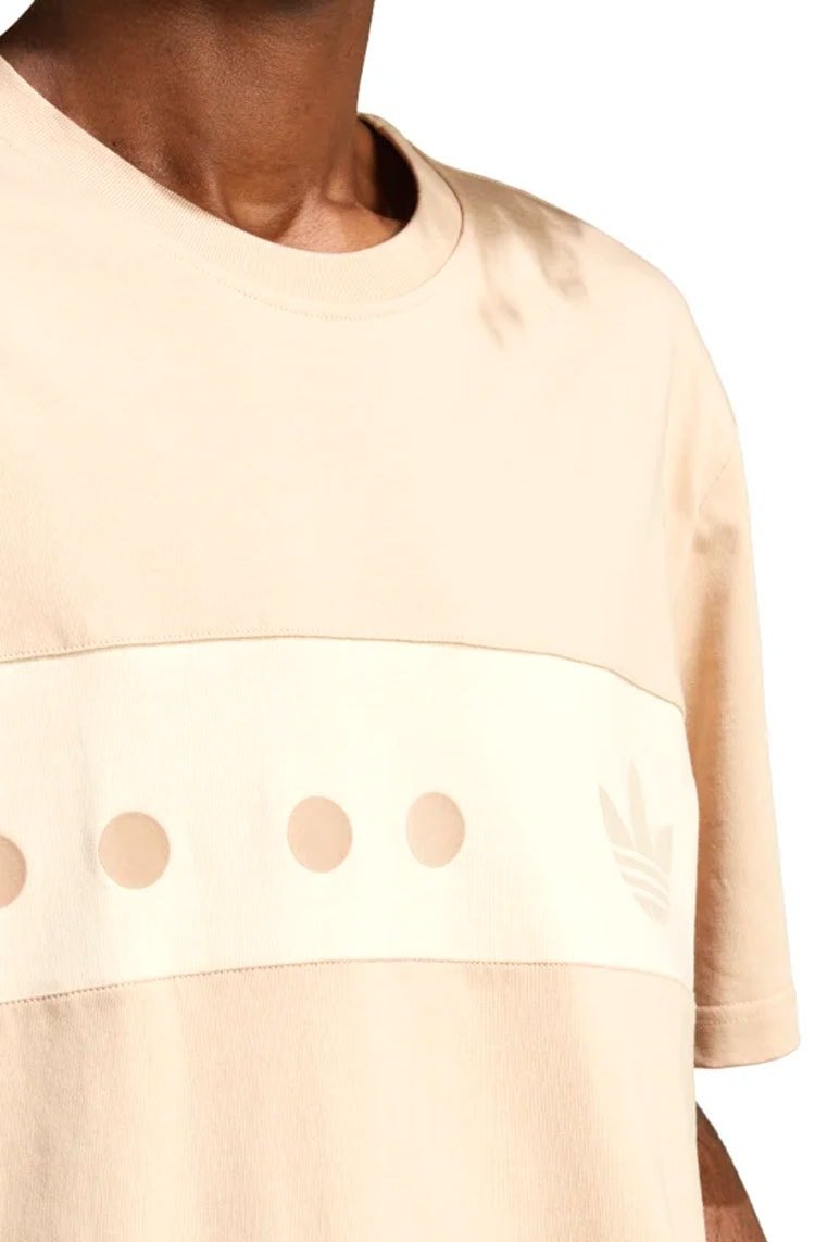 Camiseta Adidas Rifta City Boy Bege - NewSkull