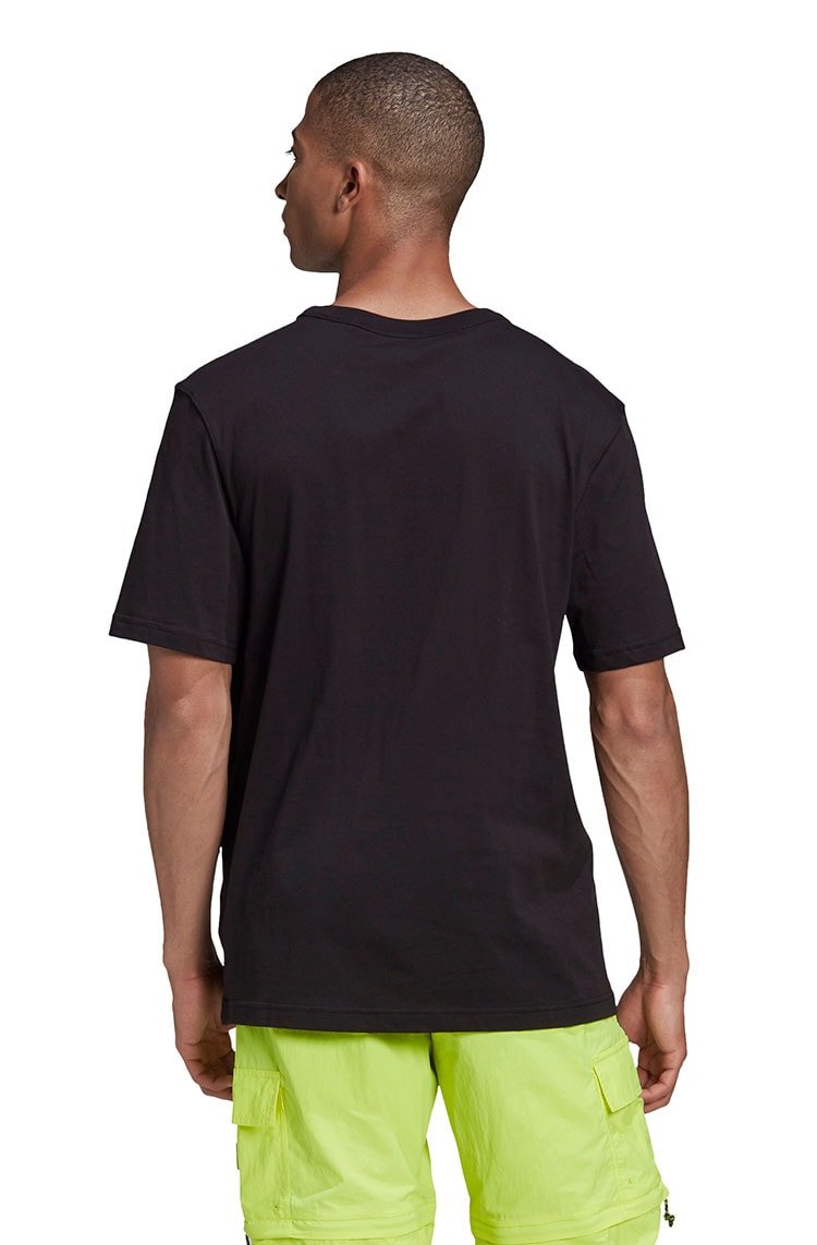 Camiseta Adidas R.Y.V. Silicone Badge Preta/Preta - NewSkull
