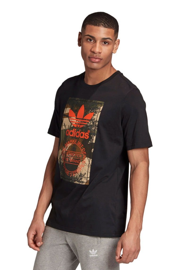 Camiseta Adidas Tongue Camo Preta/Camuflada - NewSkull