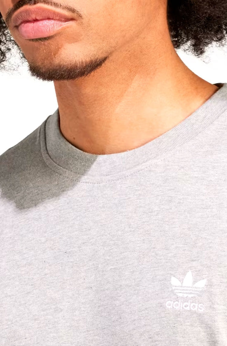 Camiseta Adidas Trefoil Essentials Cinza Claro - NewSkull