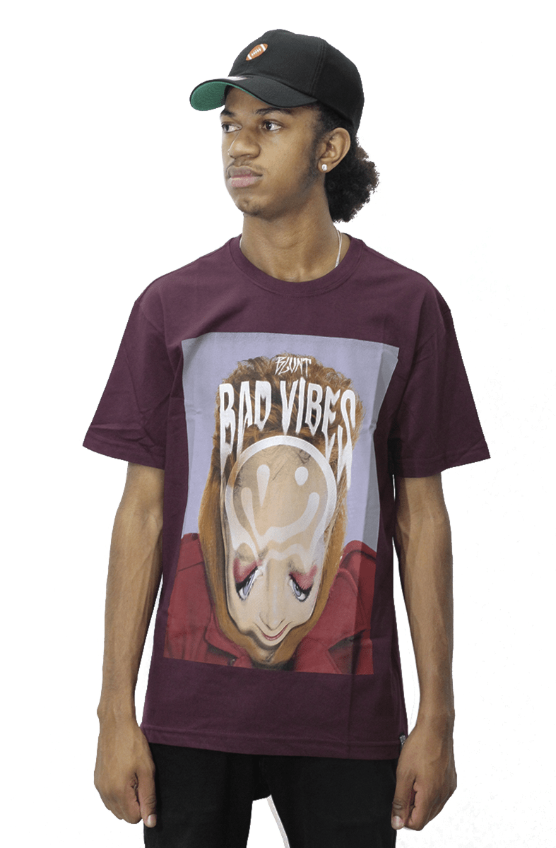 Camiseta Blunt Badvibe Smile Bordo - NewSkull