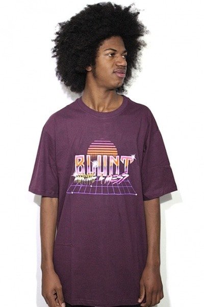Camiseta Blunt Futuristict Bordo - NewSkull