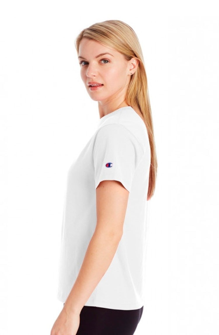 Camiseta Champion Feminina Classic Graphic Off White/Azul - NewSkull