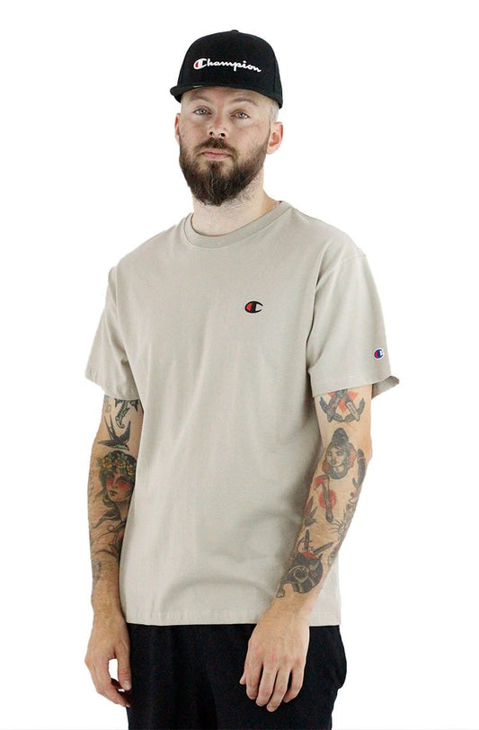 Camiseta Champion Logo Bordado C Pequeno Khaki - NewSkull