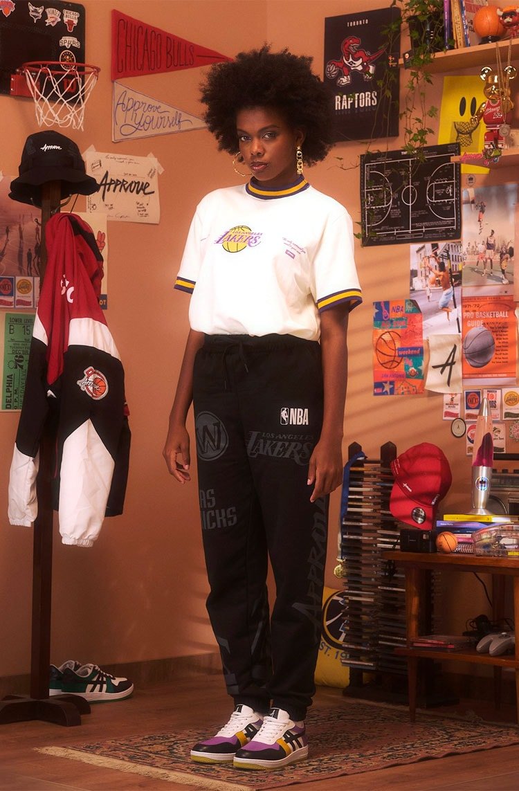 Camiseta Dystom Approve X NBA Lakers Off White/Amarelo - NewSkull