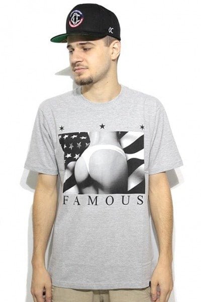 Camiseta Extra Grande Famous Stars And Straps Showing Pride Cinza - NewSkull