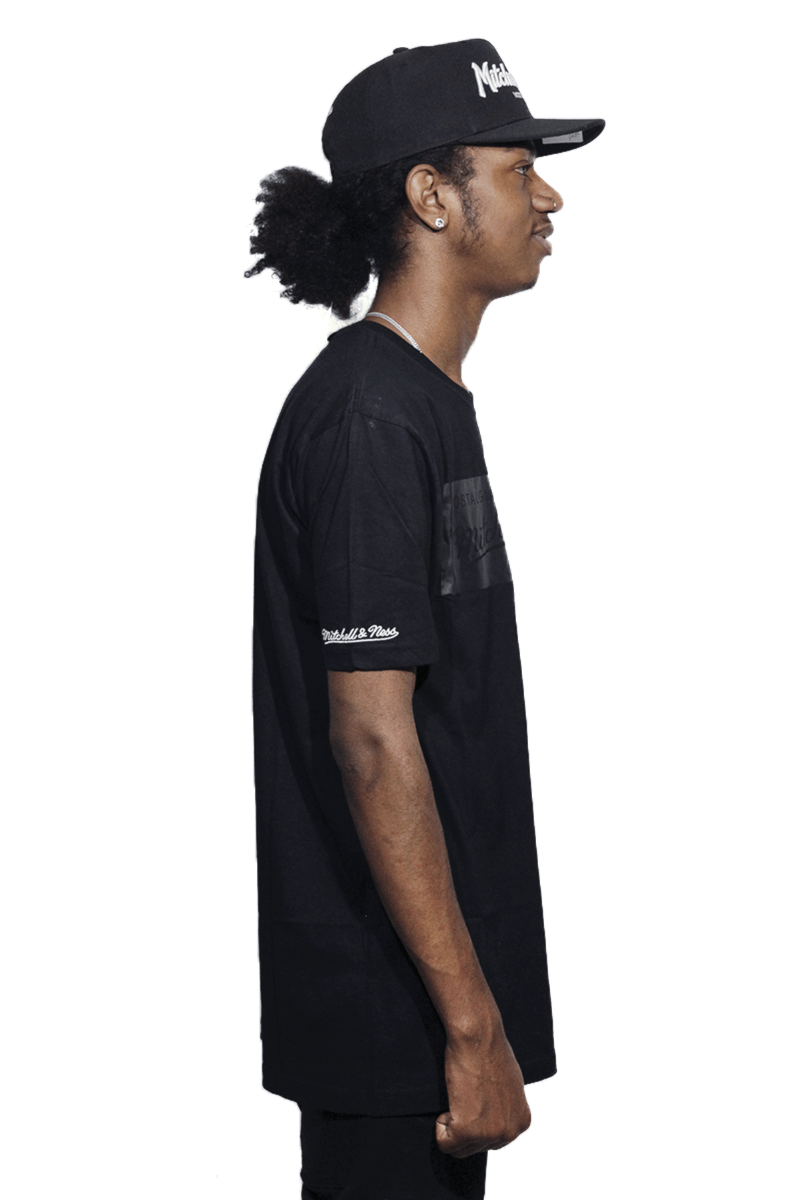 Camiseta Mitchell e Ness Box Logo Preta - NewSkull
