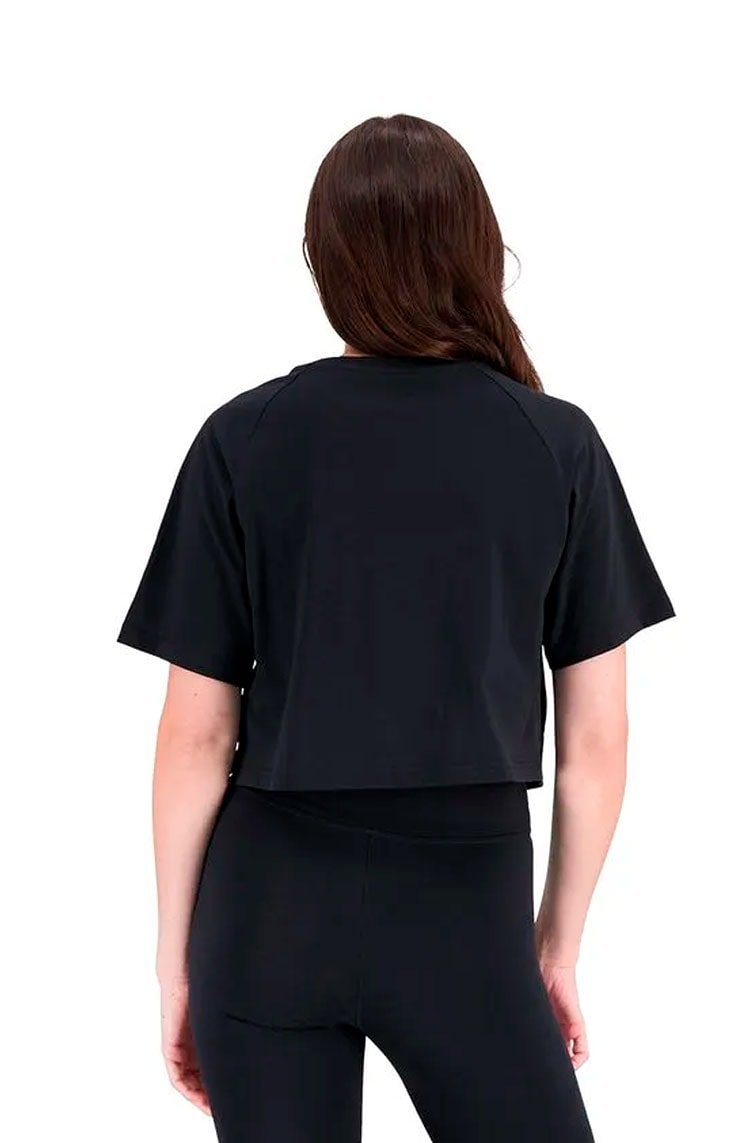 Camiseta New Balance Feminina Cropped Essentials Preto - NewSkull