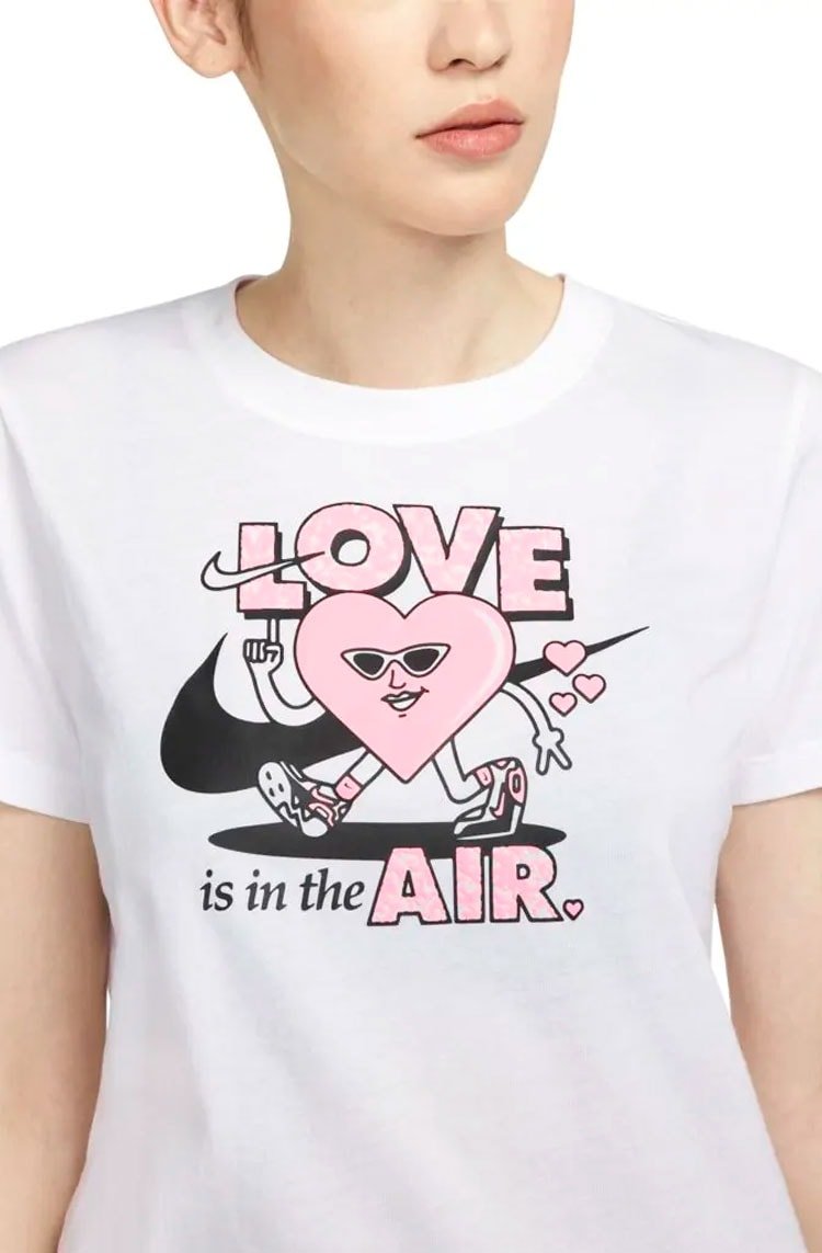 Camiseta Nike Sportswear Branco/Rosa - NewSkull