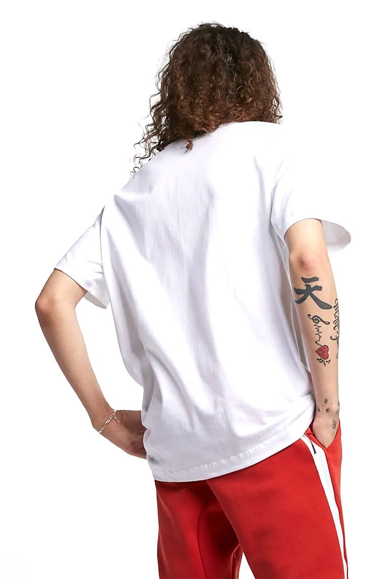 Camiseta Nike Sportswear Club Branco/Preto - NewSkull