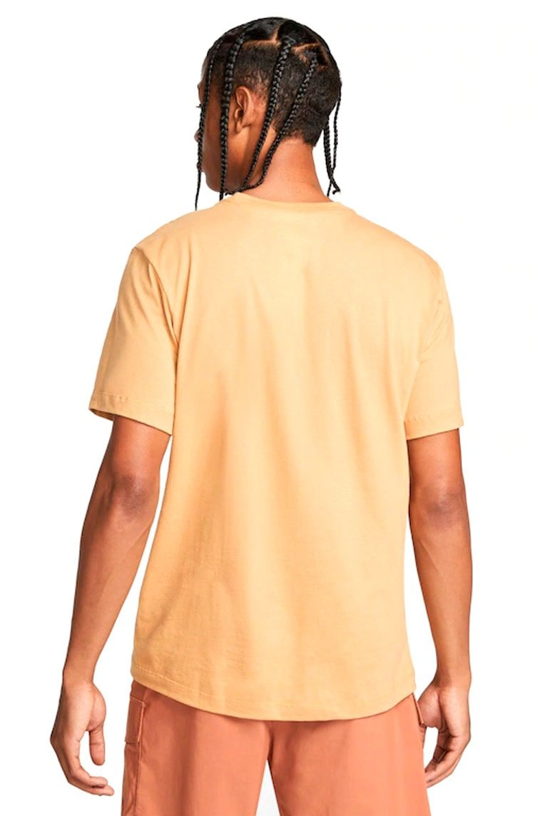 Camiseta Nike Sportswear Club Marrom - NewSkull