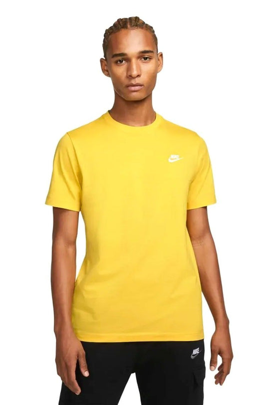 Camiseta Nike Sportswear Club Masculina Amarelo/Branco - NewSkull