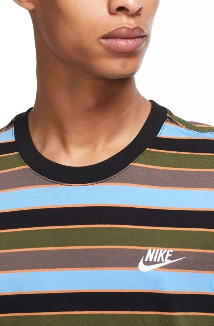Camiseta Nike Sportswear Club Preto/Azul - NewSkull