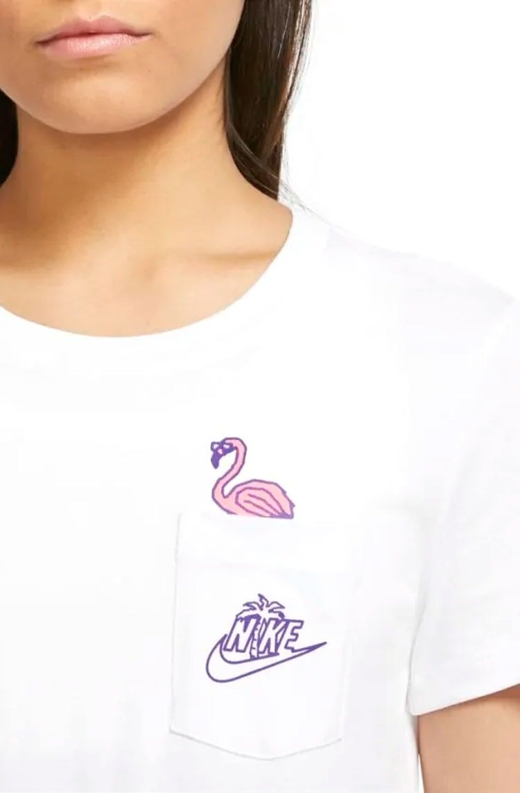 Camiseta Nike Sportswear Feminina Branco/Rosa - NewSkull