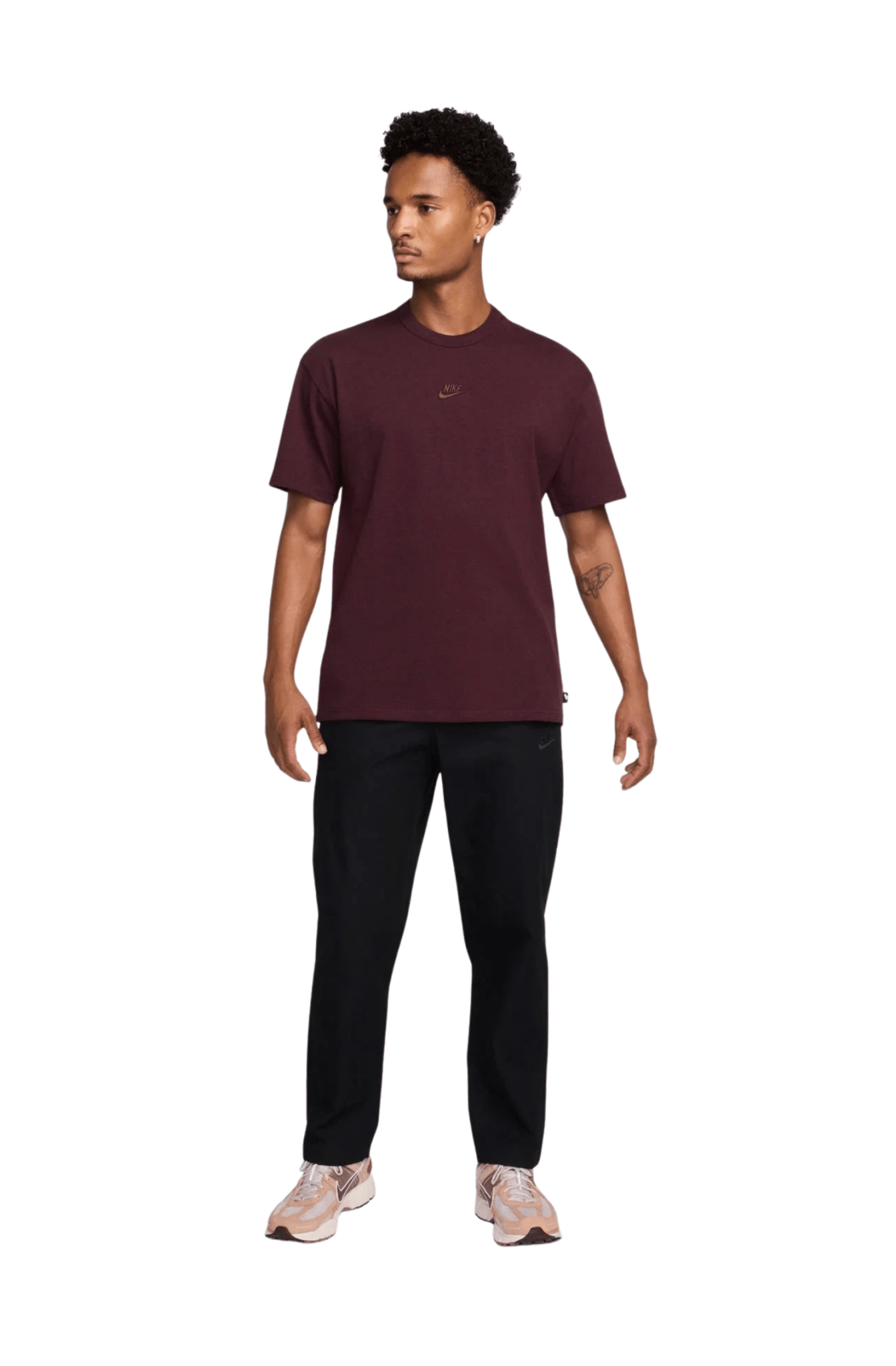 Camiseta Nike Sportswear Premium Essentials Bordo - NewSkull