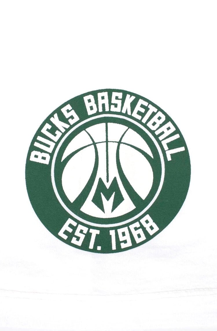 Camiseta Oversized Approve X NBA Bucks Off White/Verde - NewSkull
