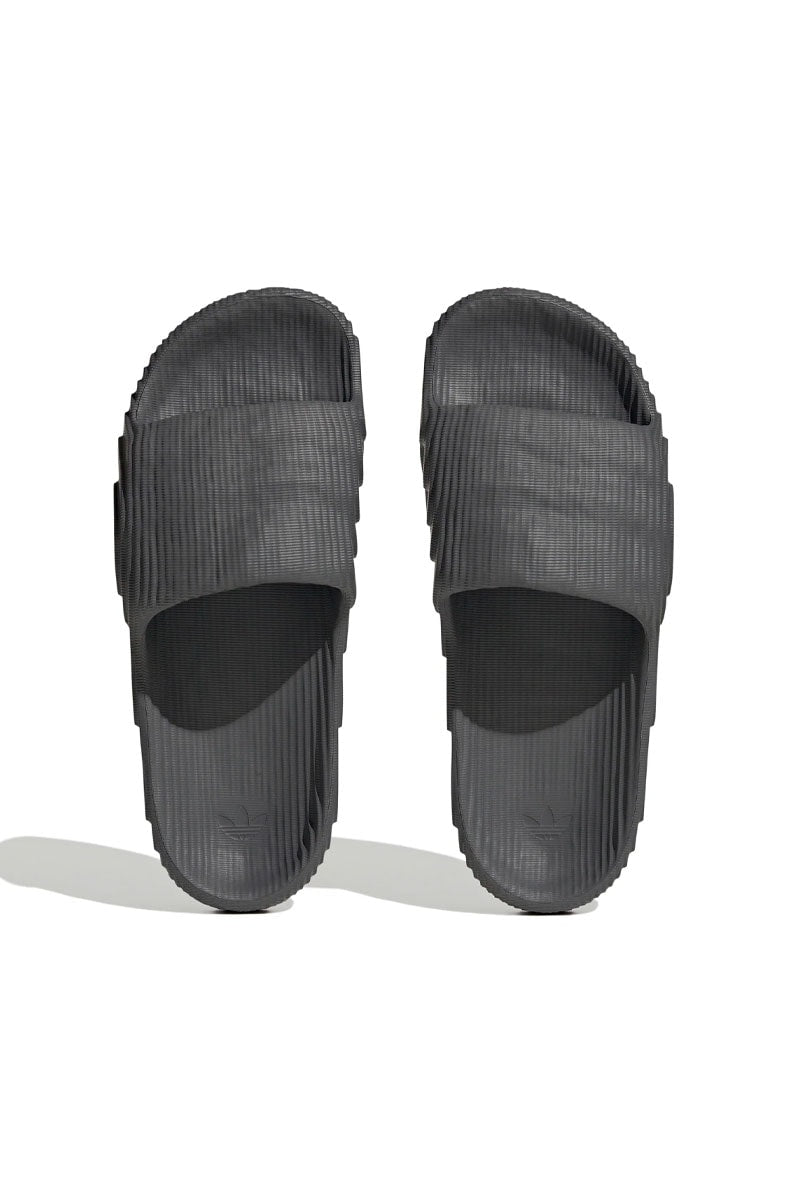 Chinelo Adidas Adilette 22 Cinza Escuro - NewSkull
