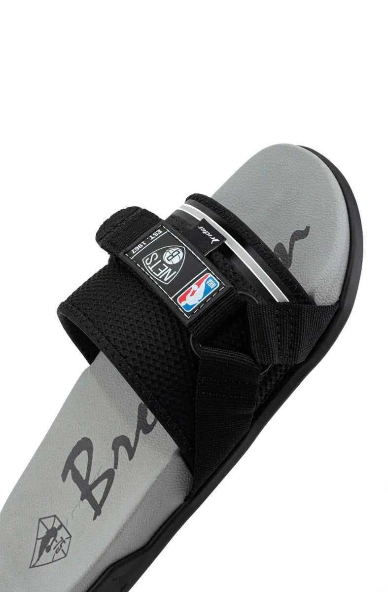 Chinelo Rider Slide NX NBA Brooklin Nets Preto/Cinza - NewSkull