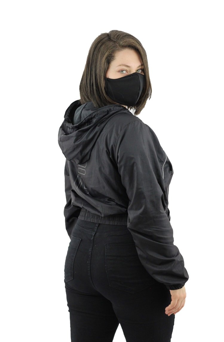 Jaqueta Fila Quebra Vento Feminina Shine Preta/Refletiva - NewSkull